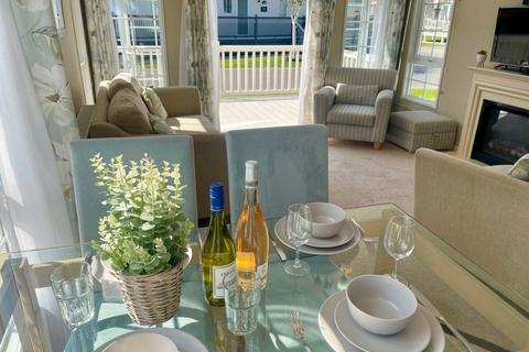 3 bedroom park home for sale, Par Sands Coastal Holiday Park