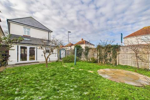 3 bedroom detached house for sale, Addiscombe Road, Christchurch, Dorset, BH23