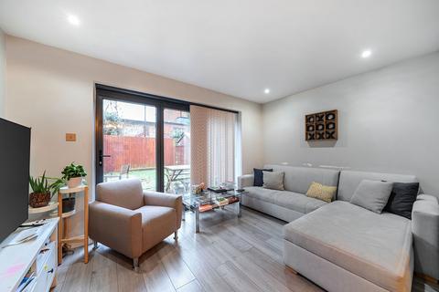 4 bedroom terraced house for sale, Alanthus Close, Lee