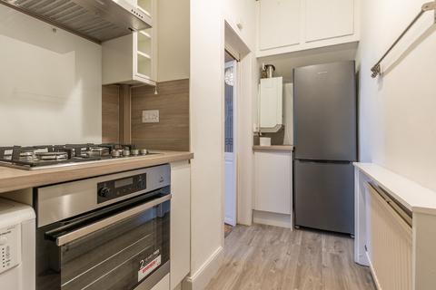 1 bedroom flat to rent, 2612L Broughton Road, Edinburgh, EH7 4JJ