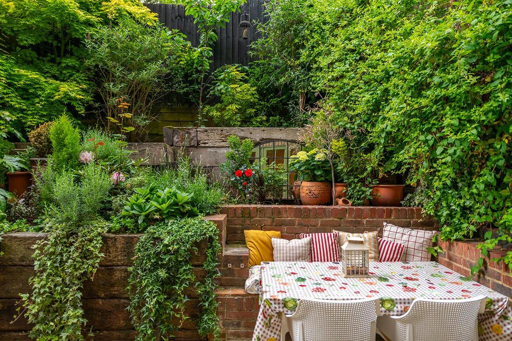 Garden 2.JPG