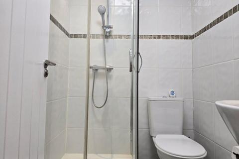 2 bedroom flat to rent, Burleigh Street