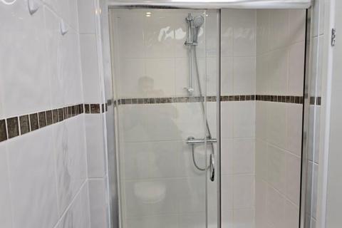 2 bedroom flat to rent, Burleigh Street
