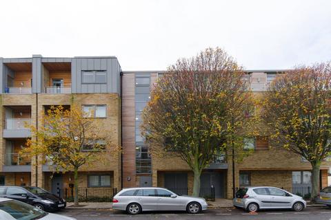 2 bedroom flat to rent, Wyfold Road, Munster Village, London, SW6