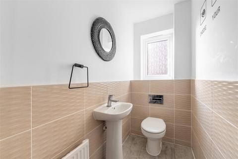 3 bedroom detached house for sale, Rowchester Way, Holystone, NE27