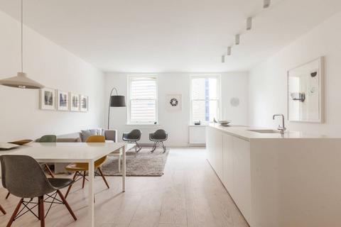 undefined, Tooley Street, London Bridge, London, SE1