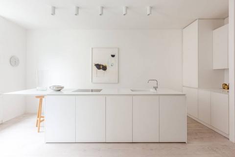 undefined, Tooley Street, London Bridge, London, SE1