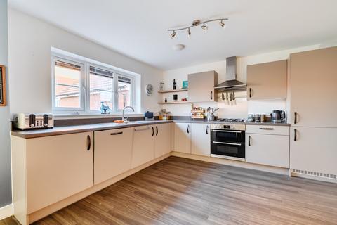 4 bedroom detached house for sale, Court Farm Close, Pamington, Tewkesbury