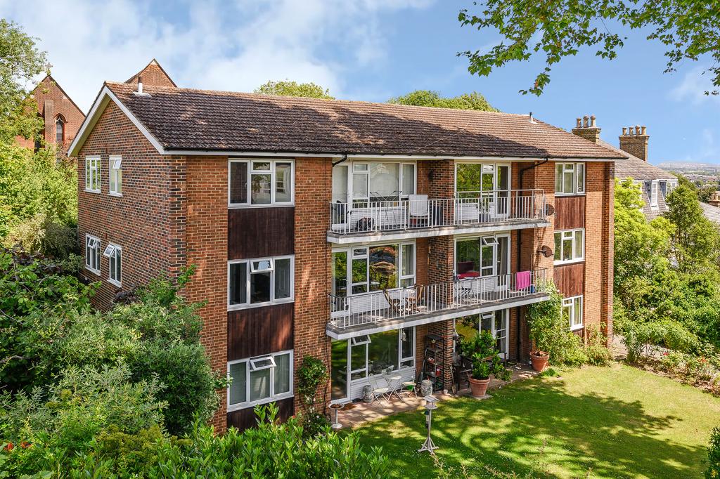 8 Vincent Court-18.j