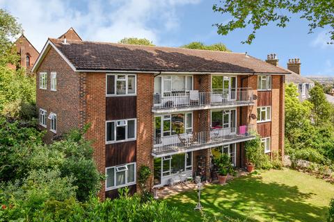 2 bedroom apartment to rent, Vincent Court, Wimbledon SW19