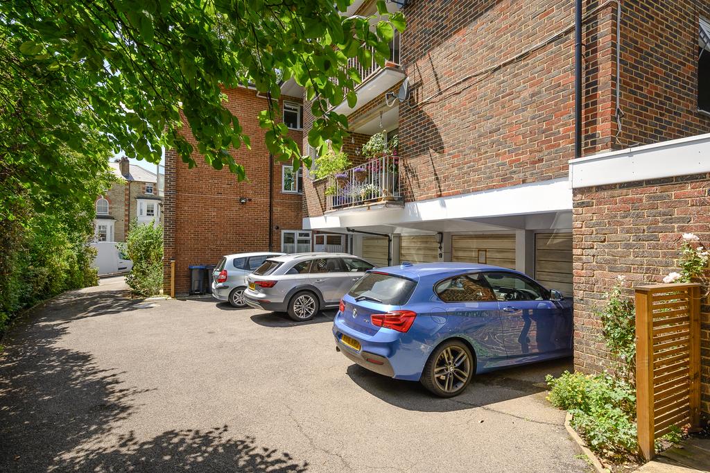 8 Vincent Court-26.j