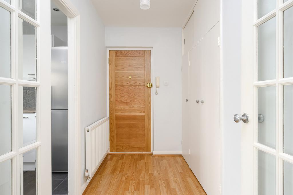 8 Vincent Court-7.jpg