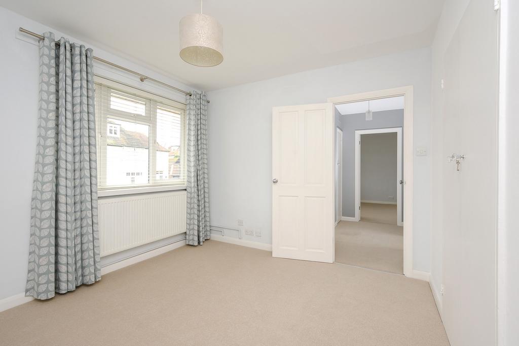 8 Vincent Court-11.jpg
