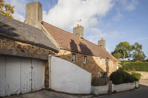 4 bedroom semi-detached house for sale, Le Mont du Coin, St. Brelade, Jersey