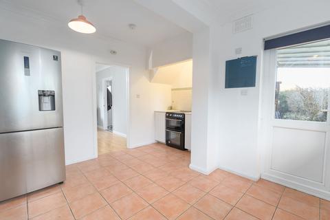 undefined, Medway, Crawley RH10