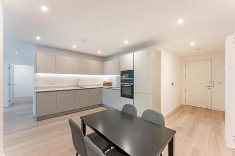2 bedroom flat to rent, Botanist House, Seagull Lane, London, E16
