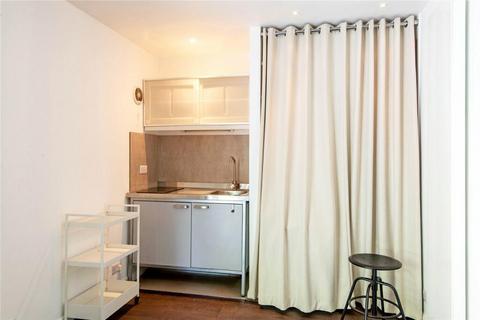 Studio to rent, Hall Road, St. John's Wood, London, NW8