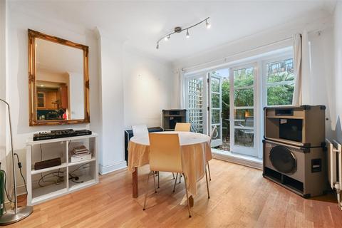 2 bedroom flat for sale, Hammersmith Grove, London W6