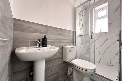 2 bedroom end of terrace house for sale, Gratrix Street, Gorton