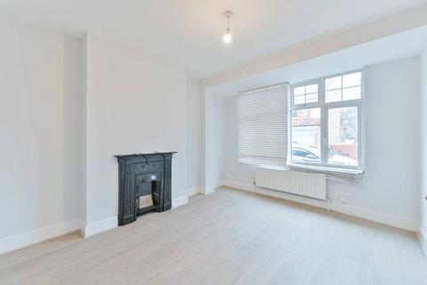 2 bedroom flat to rent, Bavent Road, Camberwell, London, SE5