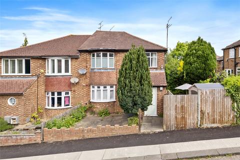 2 bedroom apartment to rent, Oak Avenue, London, N10