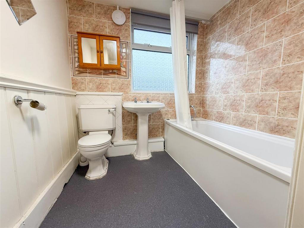 Family bathroom