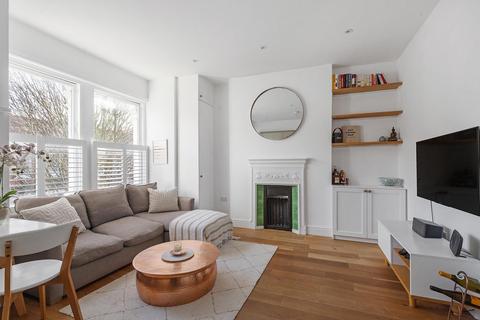 2 bedroom apartment to rent, London W3