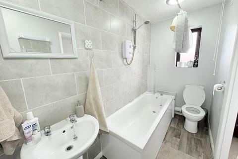 1 bedroom flat to rent, Arundel Court, Ise Lodge, Kettering, NN15