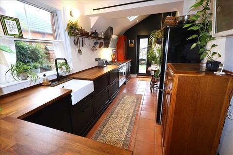 2 bedroom terraced house for sale, Milton Keynes MK12