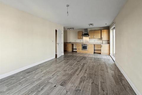 2 bedroom flat to rent, Haven Village, Boston