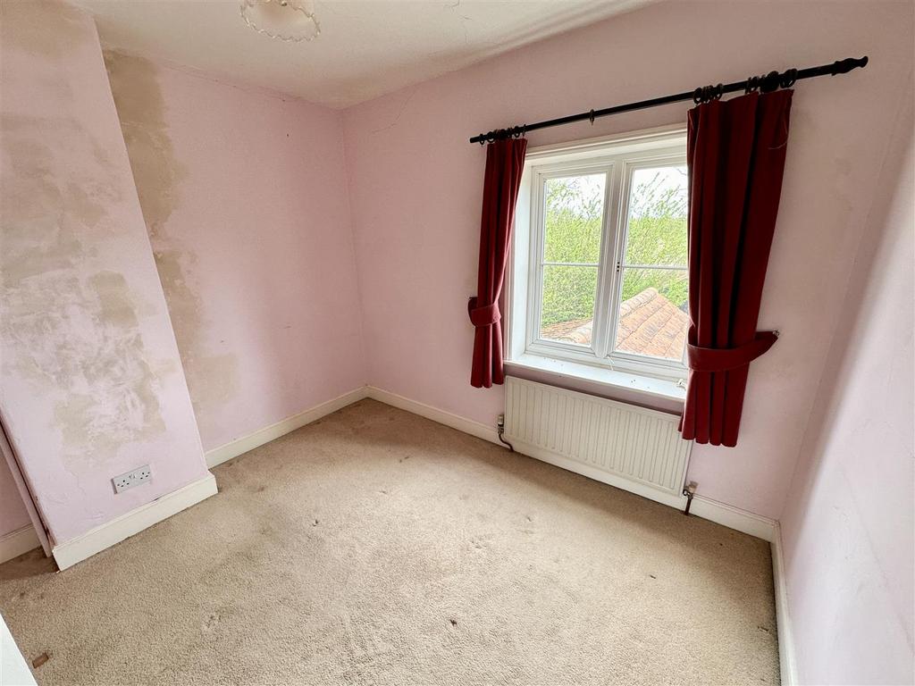 Bedroom two.JPEG