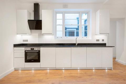 1 bedroom flat to rent, Gloucester Terrace, London W2
