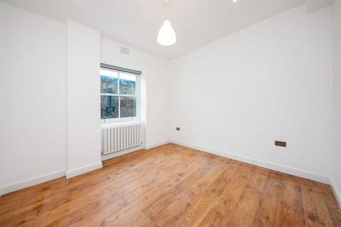 1 bedroom flat to rent, Gloucester Terrace, London W2
