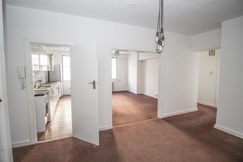 undefined, Broadway West, Leigh-On-Sea