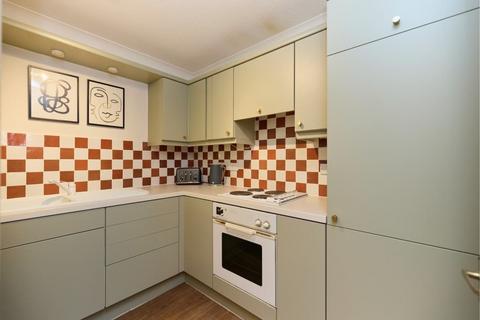 1 bedroom flat to rent, Conant Mews (ex £150pcm for bills)