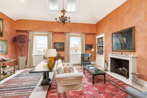 Queen's Gate Terrace, South Kensington, London