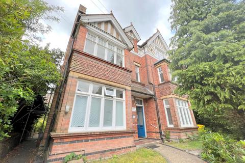 3 bedroom flat to rent, Molyneux Park Road, Tunbridge Wells