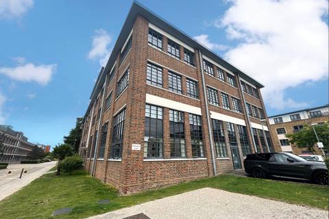 1 bedroom apartment for sale, Cathedral Court, O'Gorman Avenue, Farnborough, Hampshire, GU14