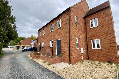 3 bedroom apartment to rent, Pickersleigh Avenue, Malvern, Worcestershire, WR14 2LJ