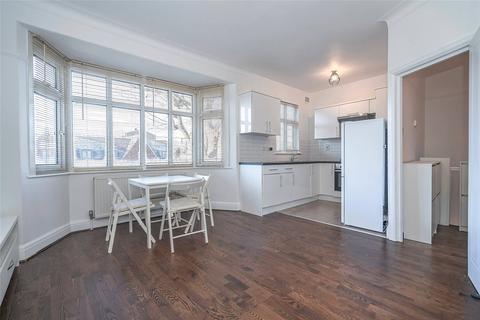 2 bedroom apartment for sale, High Road, London, N2