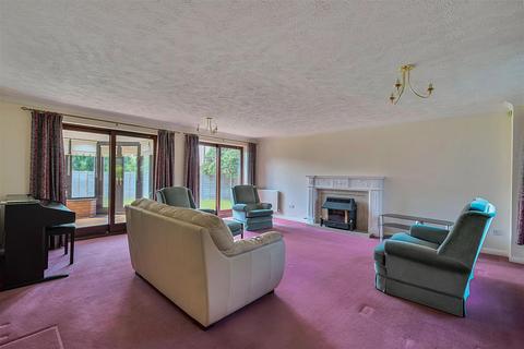 undefined, Tadworth