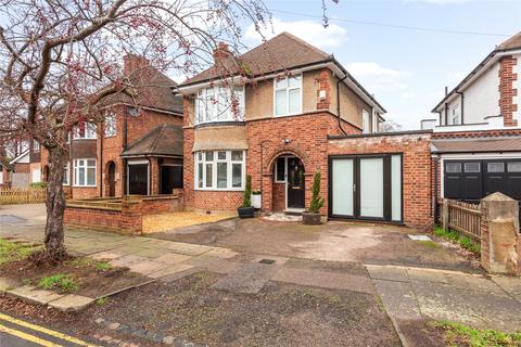 3 bedroom detached house for sale, Kingsbrook Road, Bedford, Bedfordshire, MK42