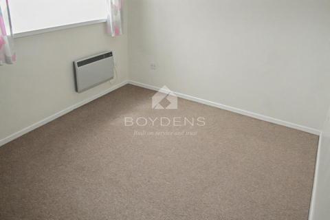 2 bedroom flat to rent, Cannons Court, Colchester CO2