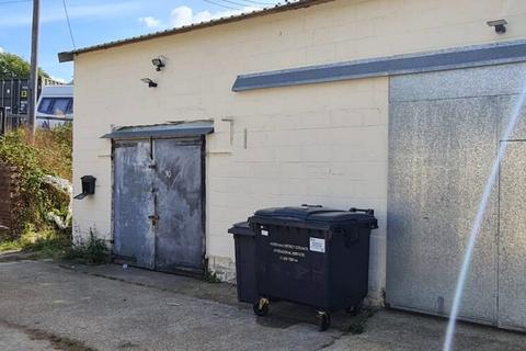 Industrial development to rent - Church Ln Horsham RH13 6LU