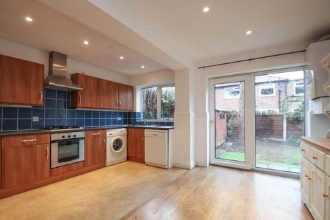 3 bedroom semi-detached house to rent, Heston Drive, Urmston, Manchester, M41