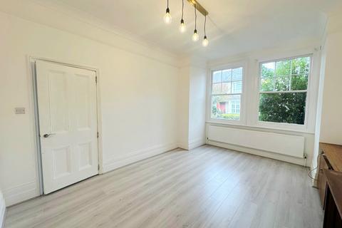 2 bedroom apartment to rent, Sylvan Avenue, Wood Green, N22