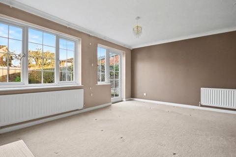2 bedroom link detached house for sale, Glorney Mead, Badshot Lea, Farnham, Surrey, GU9