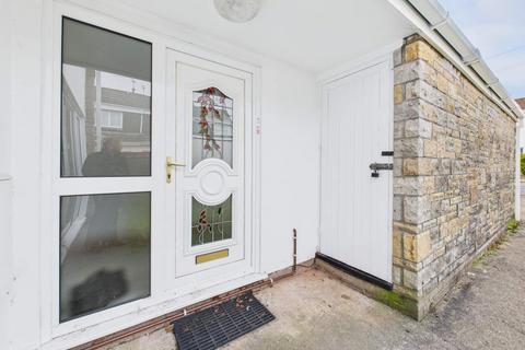 3 bedroom semi-detached house to rent, Mur Gwyn, Rhiwbina, Cardiff . CF14