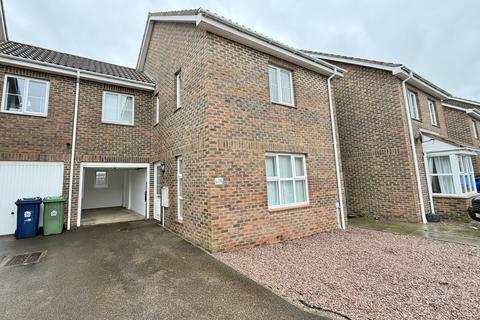 3 bedroom link detached house to rent, Fields View, Benwick PE15