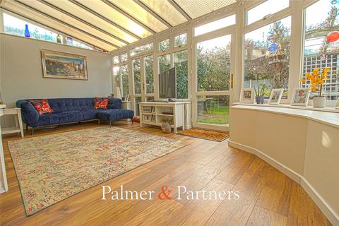 3 bedroom semi-detached house for sale, Turpins Avenue, Holland-On-Sea, Clacton-On-Sea, Essex, CO15